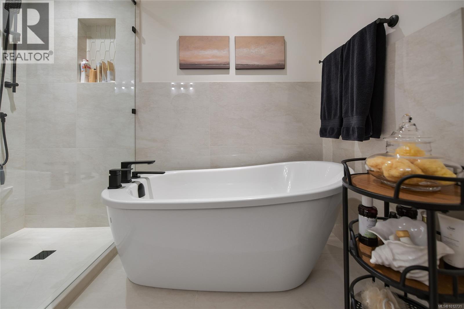 5336 Sayward Hill Crescent, Saanich