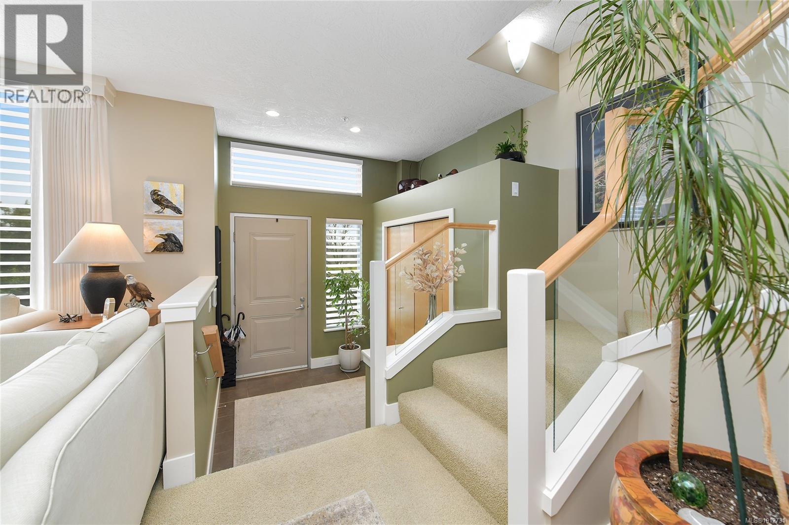  5336 Sayward Hill Crescent, Saanich
