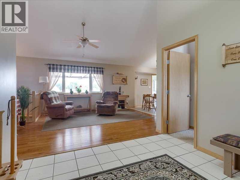 24228 Township Road 390, Rural Lacombe County