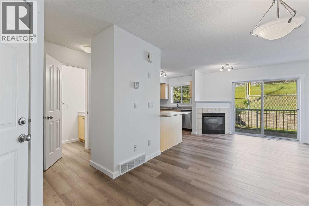 Photo 13 of 42 Citadel Meadow Gardens Nw, Calgary AB