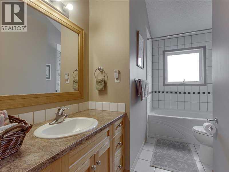 24228 Township Road 390, Rural Lacombe County