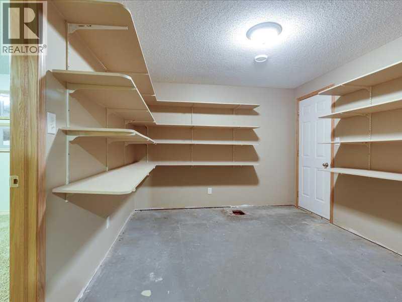 24228 Township Road 390, Rural Lacombe County