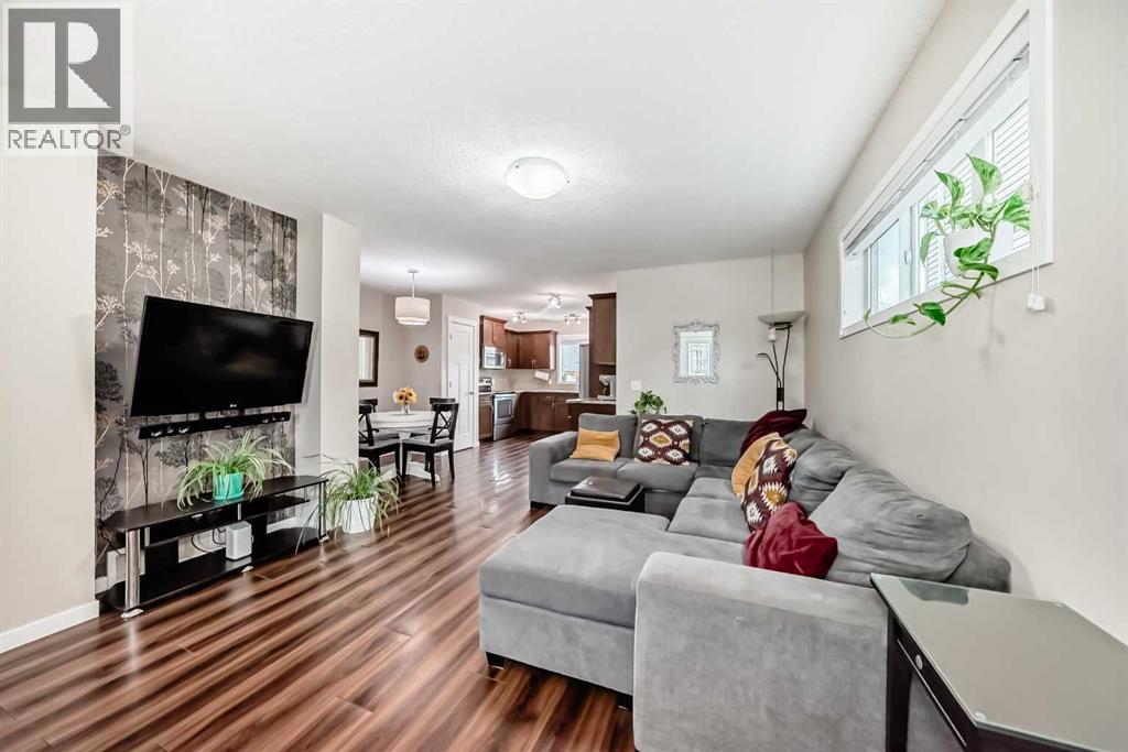 Photo 11 of 173 Willow Green, Cochrane AB
