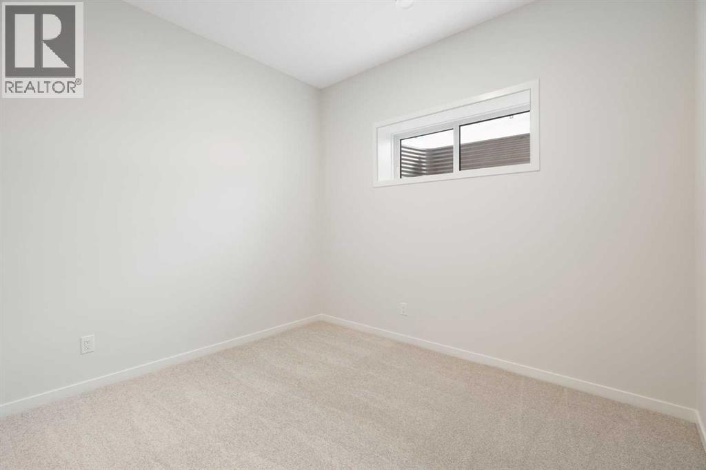 Photo 37 of 938 Livingston View Ne, Calgary AB