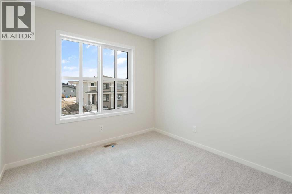 Photo 22 of 938 Livingston View Ne, Calgary AB