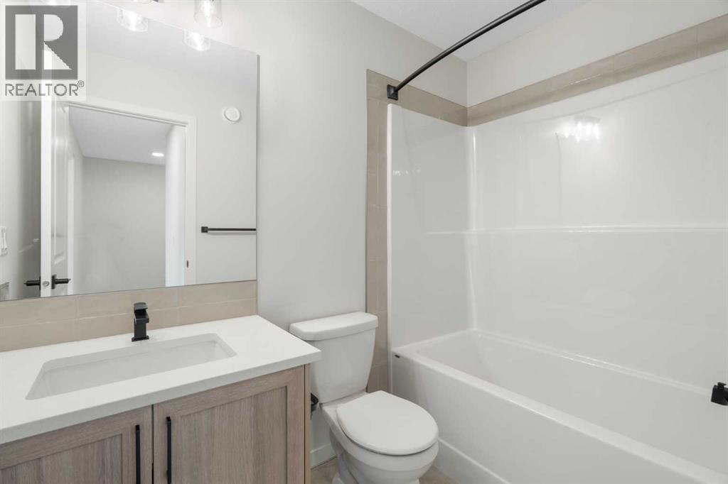 Photo 23 of 938 Livingston View Ne, Calgary AB