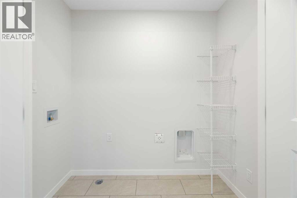 Photo 19 of 938 Livingston View Ne, Calgary AB