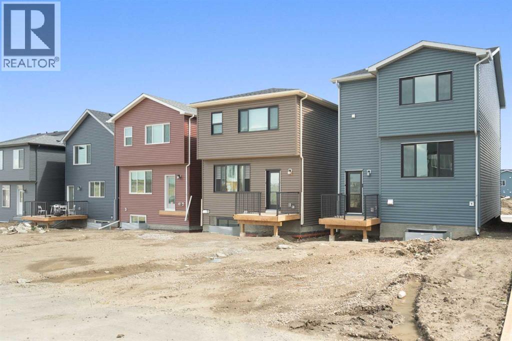 Photo 40 of 938 Livingston View Ne, Calgary AB