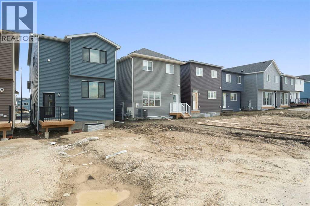 Photo 42 of 938 Livingston View Ne, Calgary AB