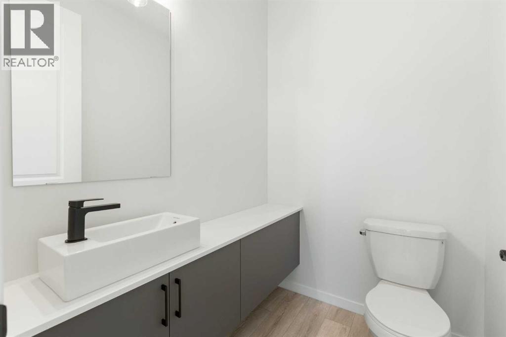Photo 19 of 580 Rowmont Boulevard Nw, Calgary AB