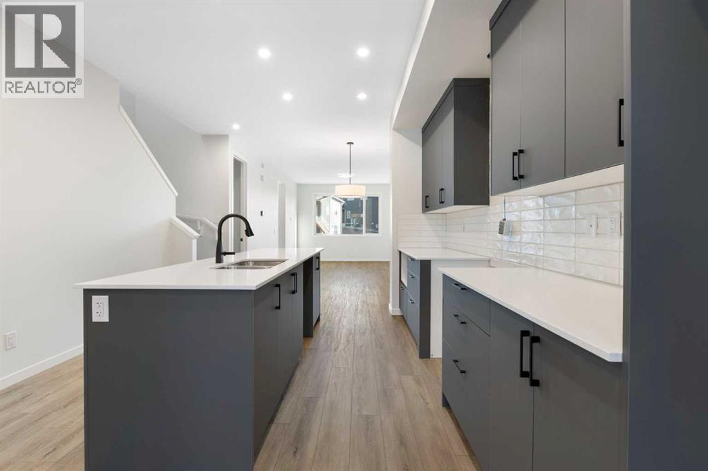 Photo 6 of 580 Rowmont Boulevard Nw, Calgary AB
