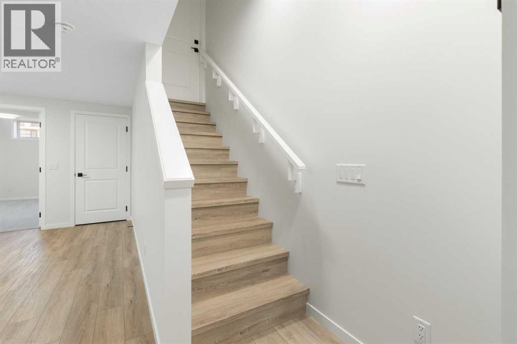 Photo 38 of 580 Rowmont Boulevard Nw, Calgary AB