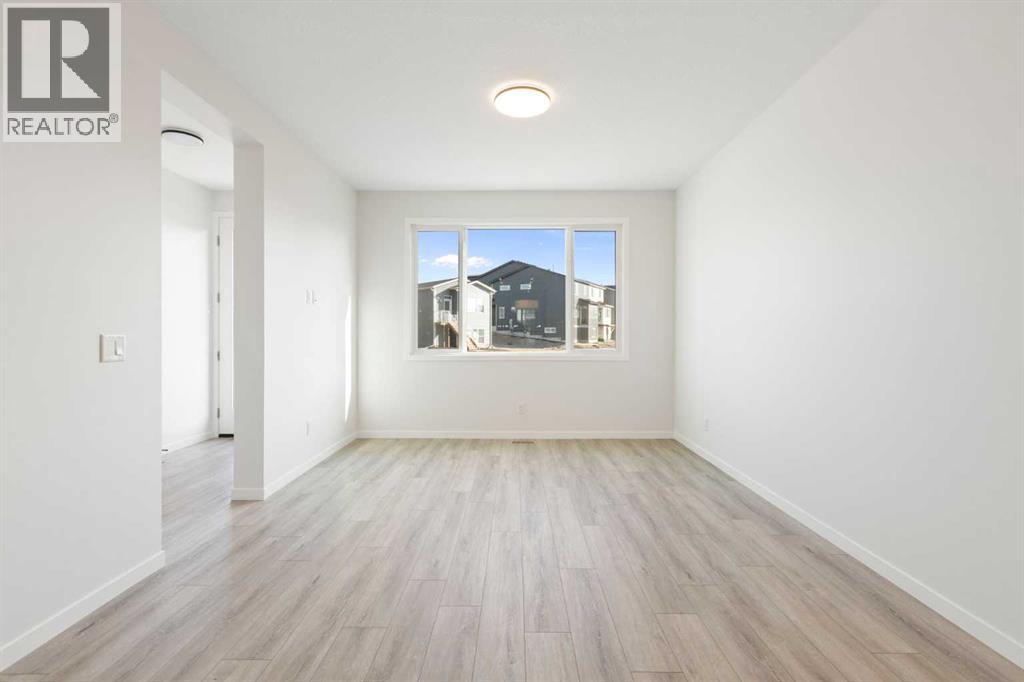 Photo 16 of 580 Rowmont Boulevard Nw, Calgary AB