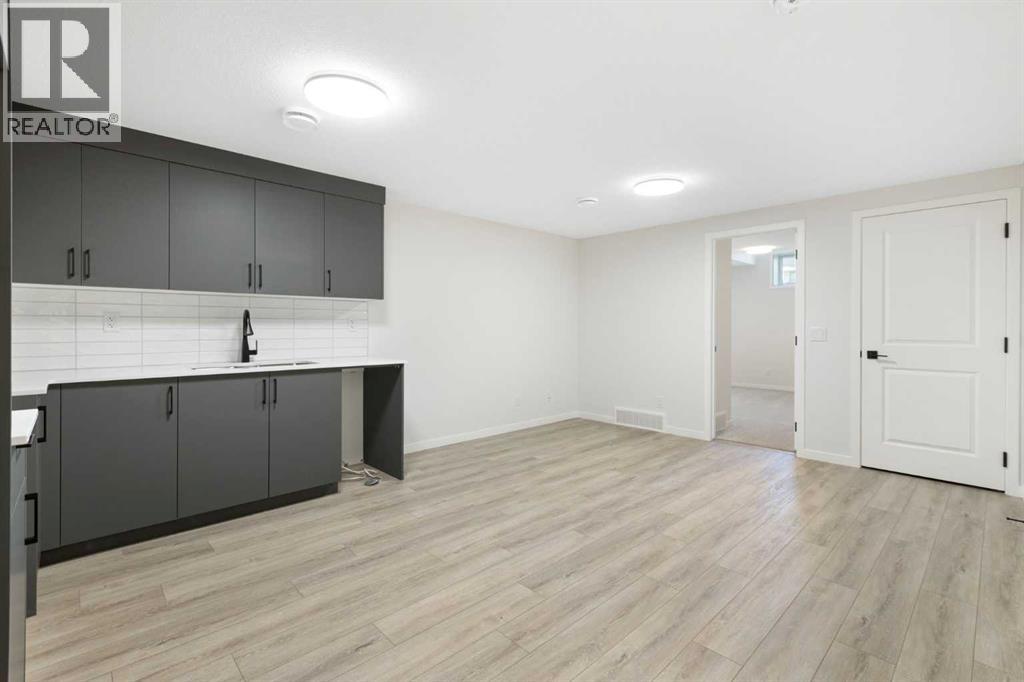 Photo 39 of 580 Rowmont Boulevard Nw, Calgary AB