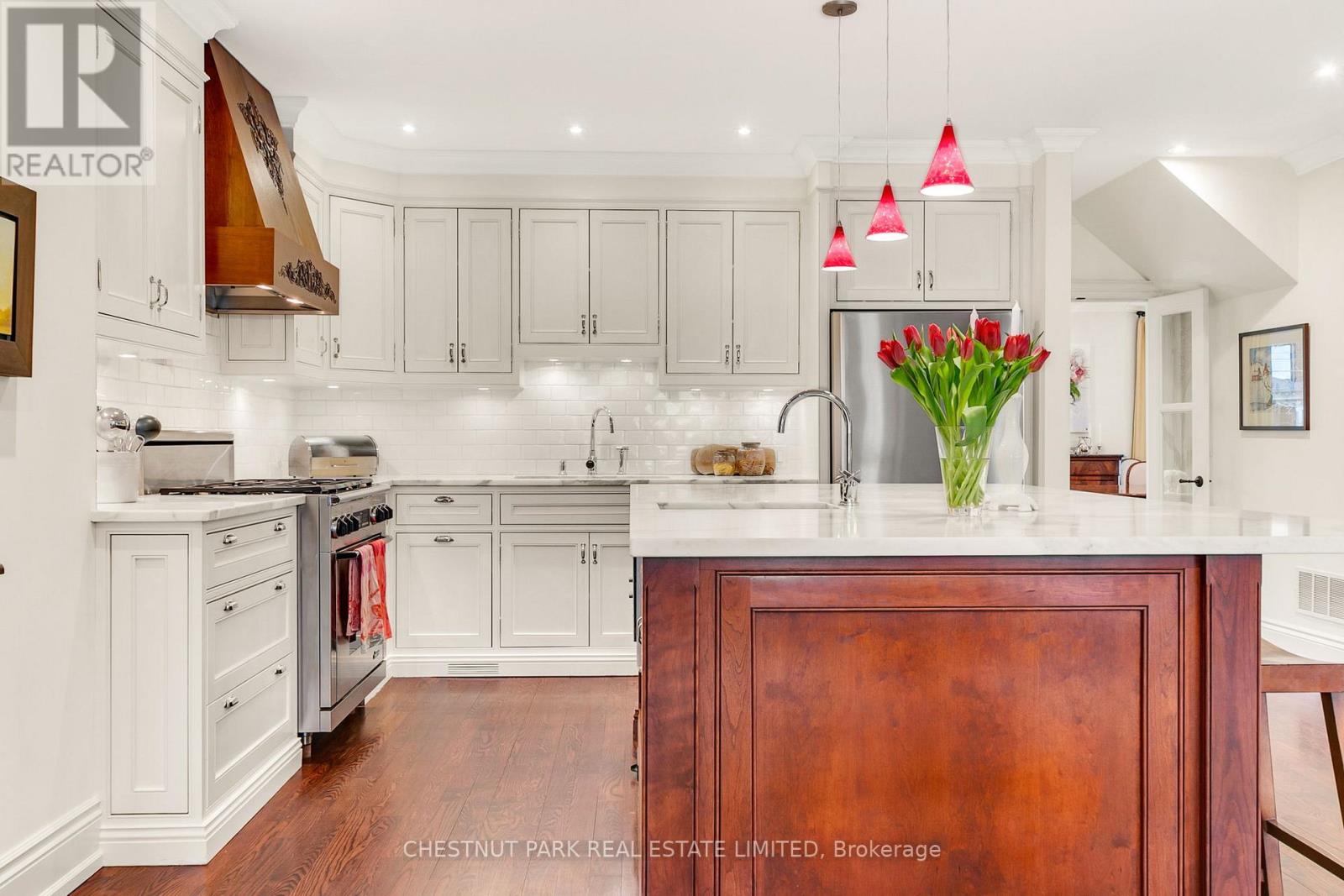 Photo 17 of 68 Rowanwood Avenue, Toronto ON