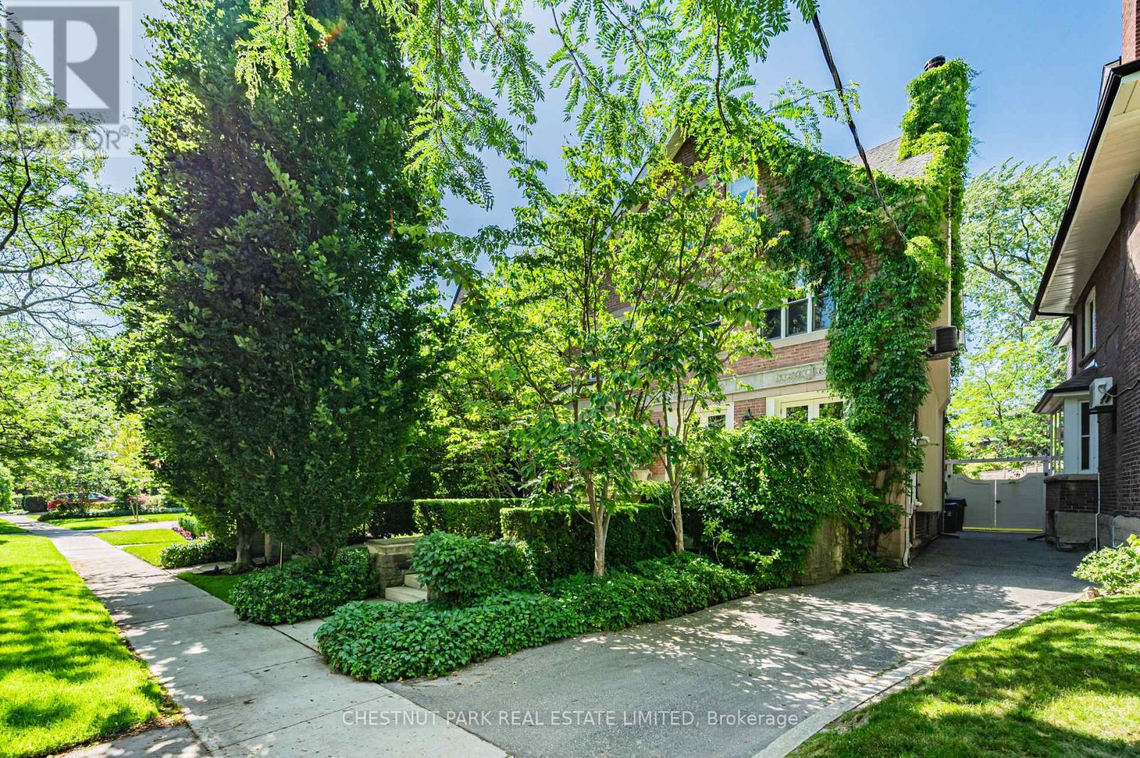 Photo 2 of 68 Rowanwood Avenue, Toronto ON