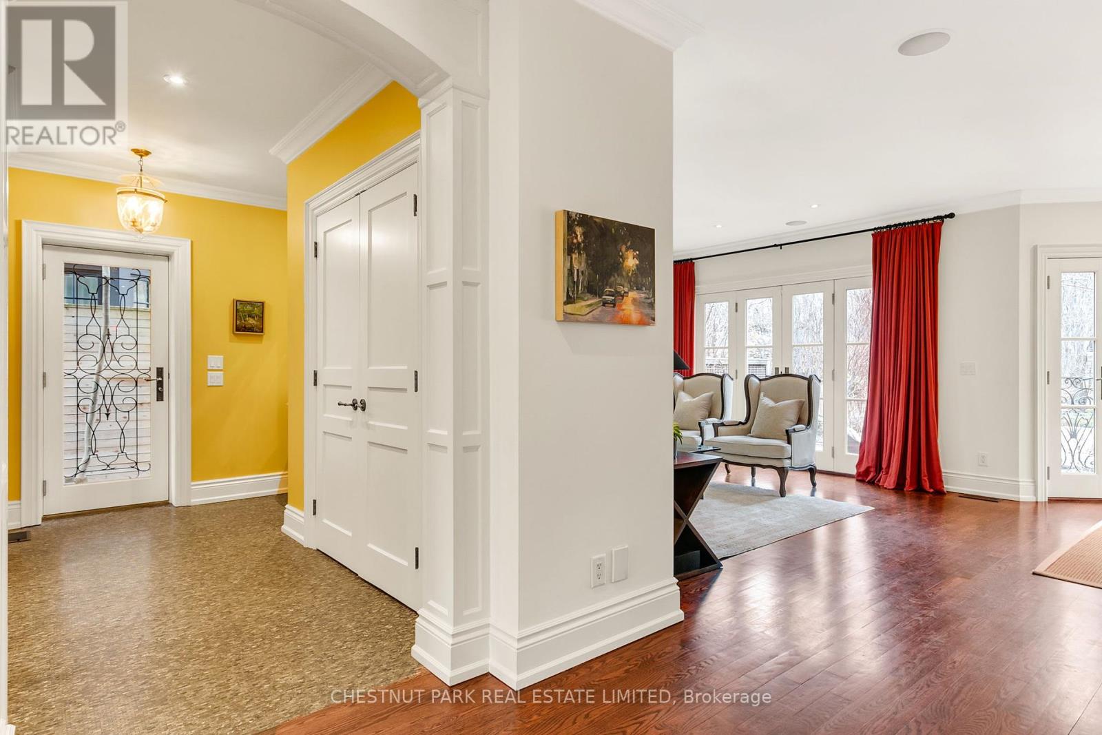 Photo 5 of 68 Rowanwood Avenue, Toronto ON