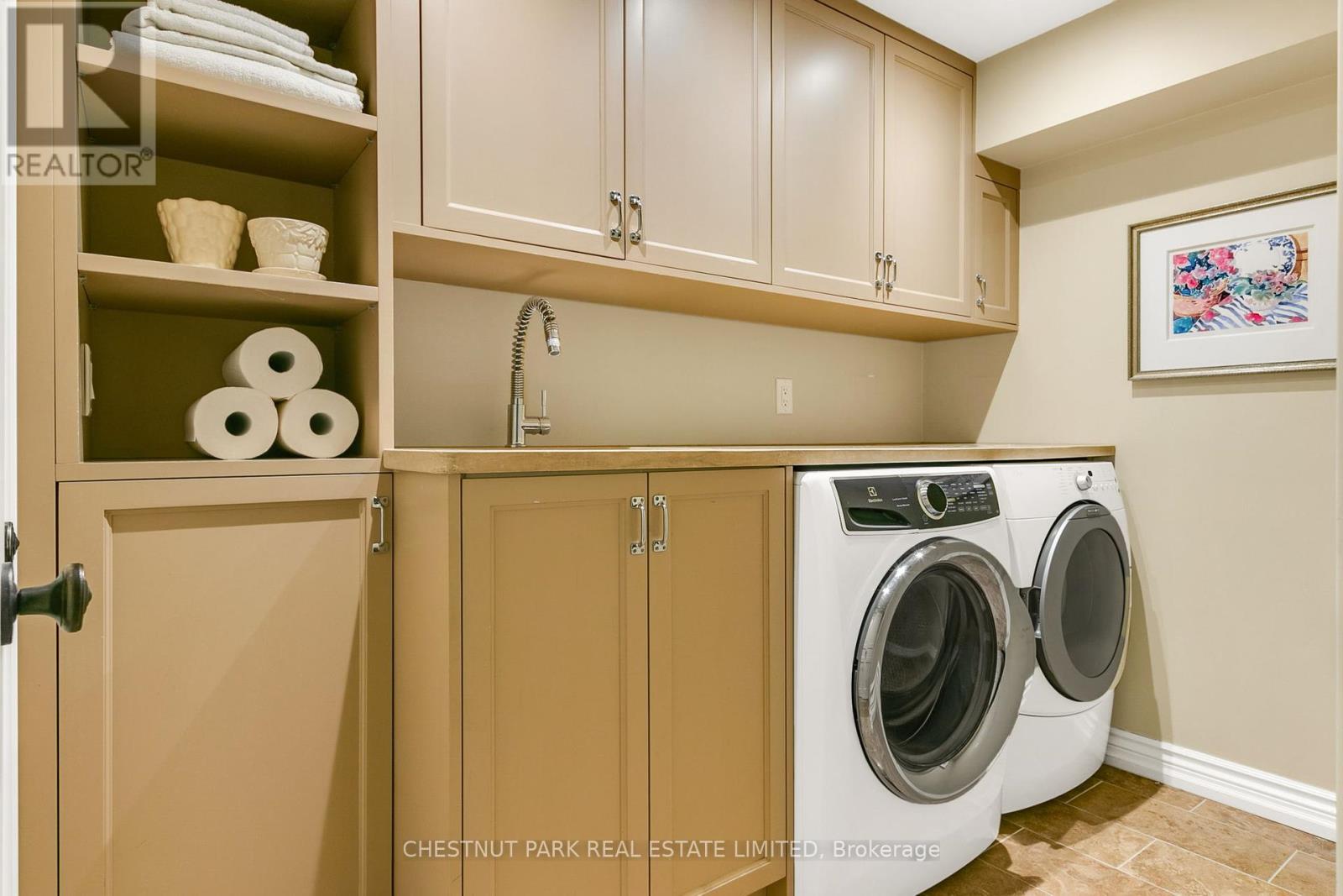 Photo 44 of 68 Rowanwood Avenue, Toronto ON