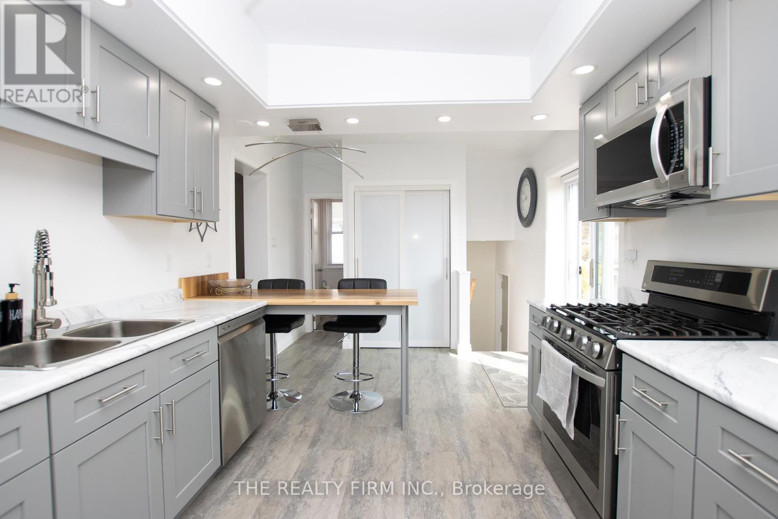 Photo 17 of 428 Saul Street, London East ON