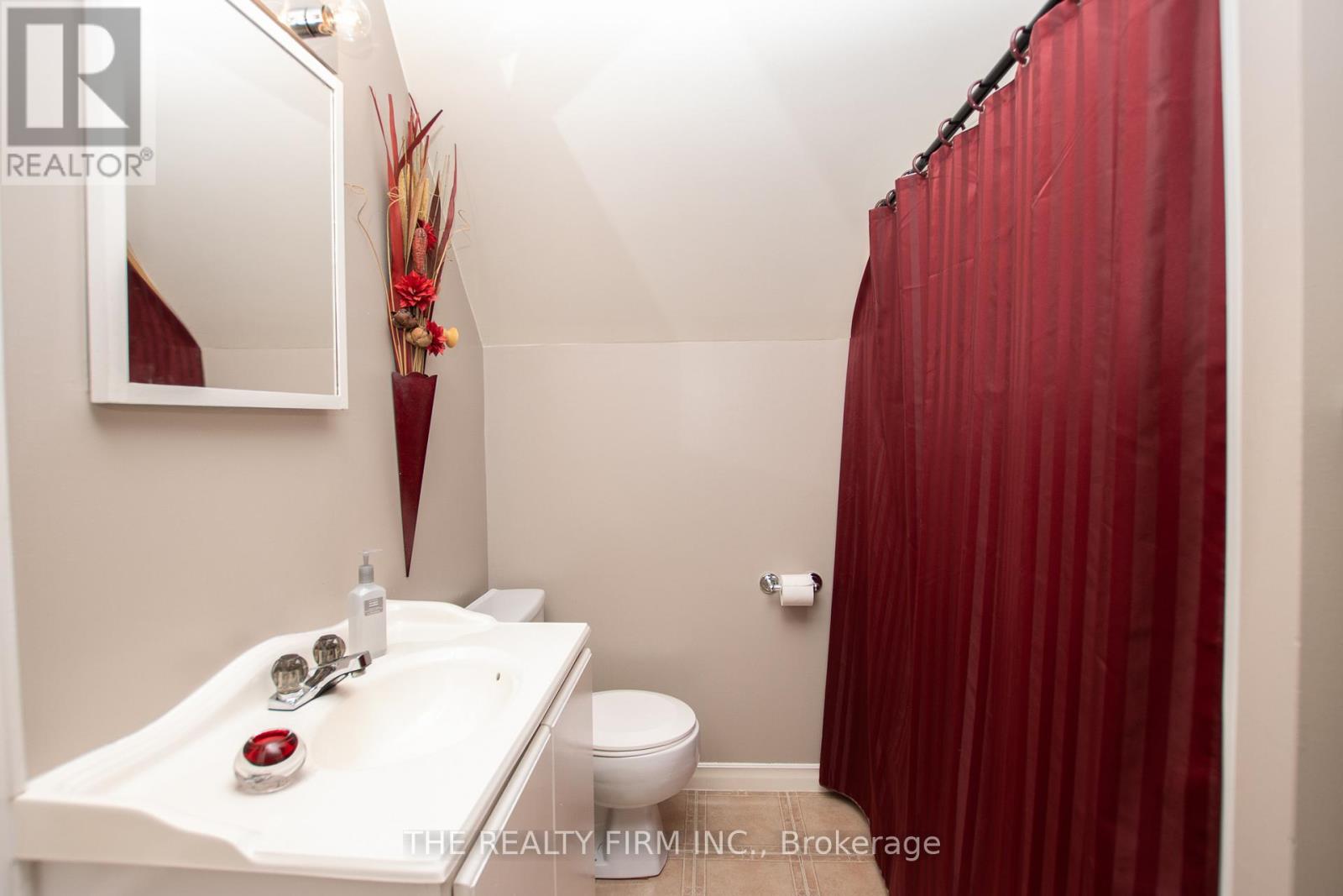 Photo 28 of 428 Saul Street, London East ON