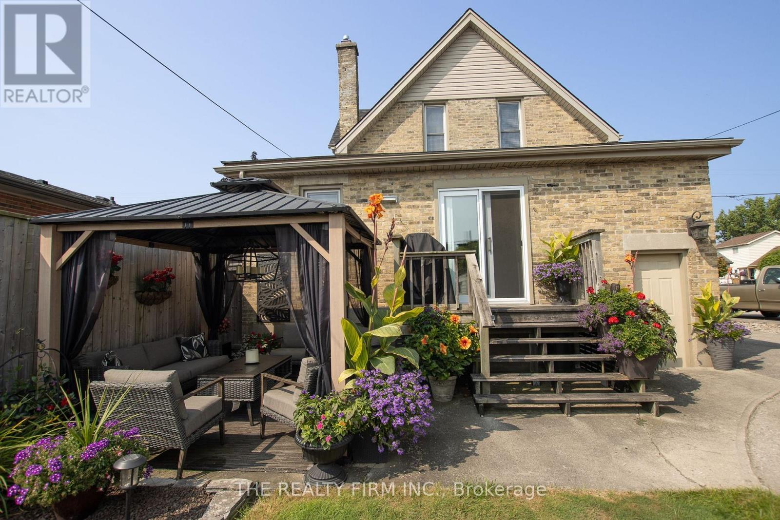 Photo 38 of 428 Saul Street, London East ON
