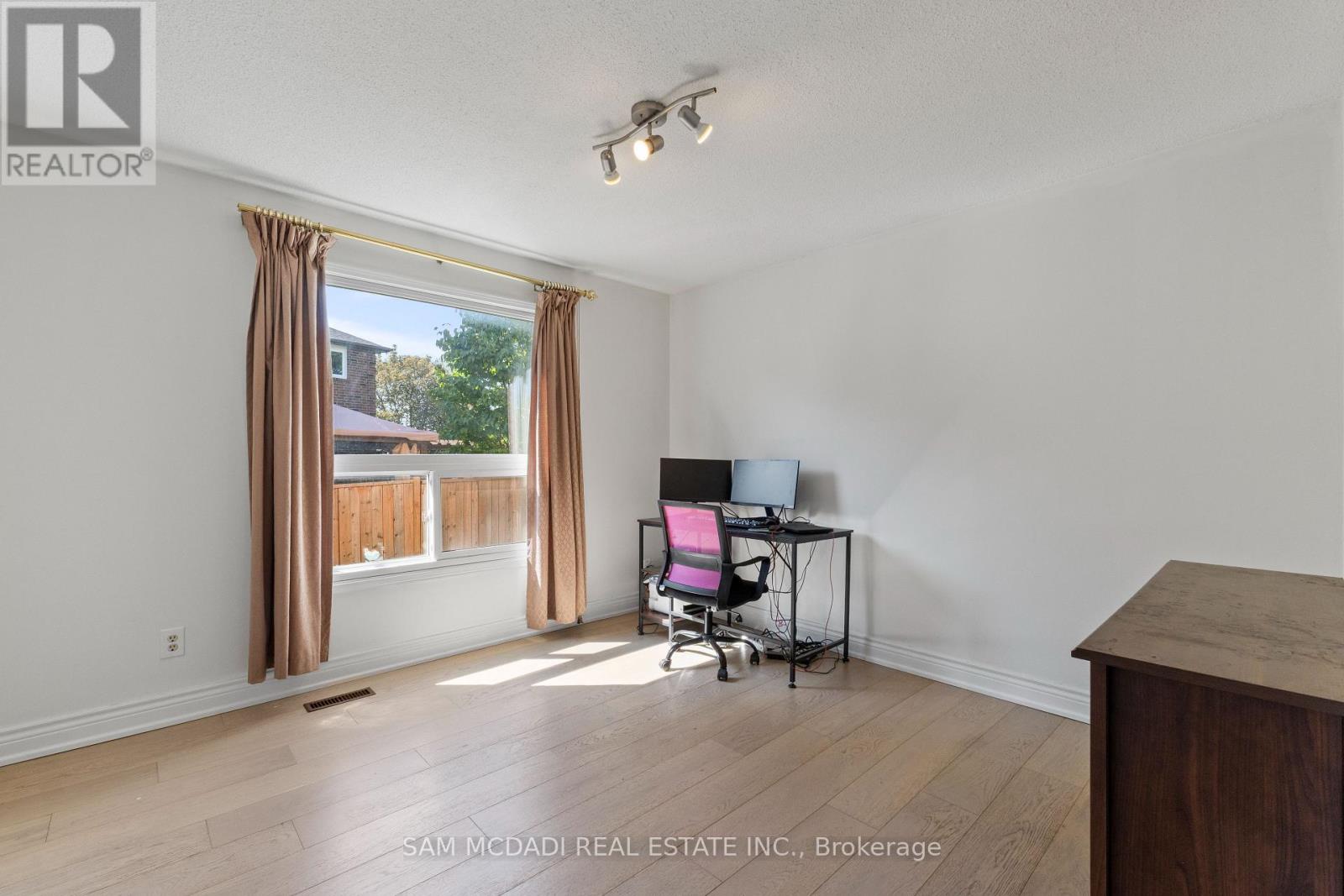 Photo 17 of 3068 Prentiss Road, Mississauga ON