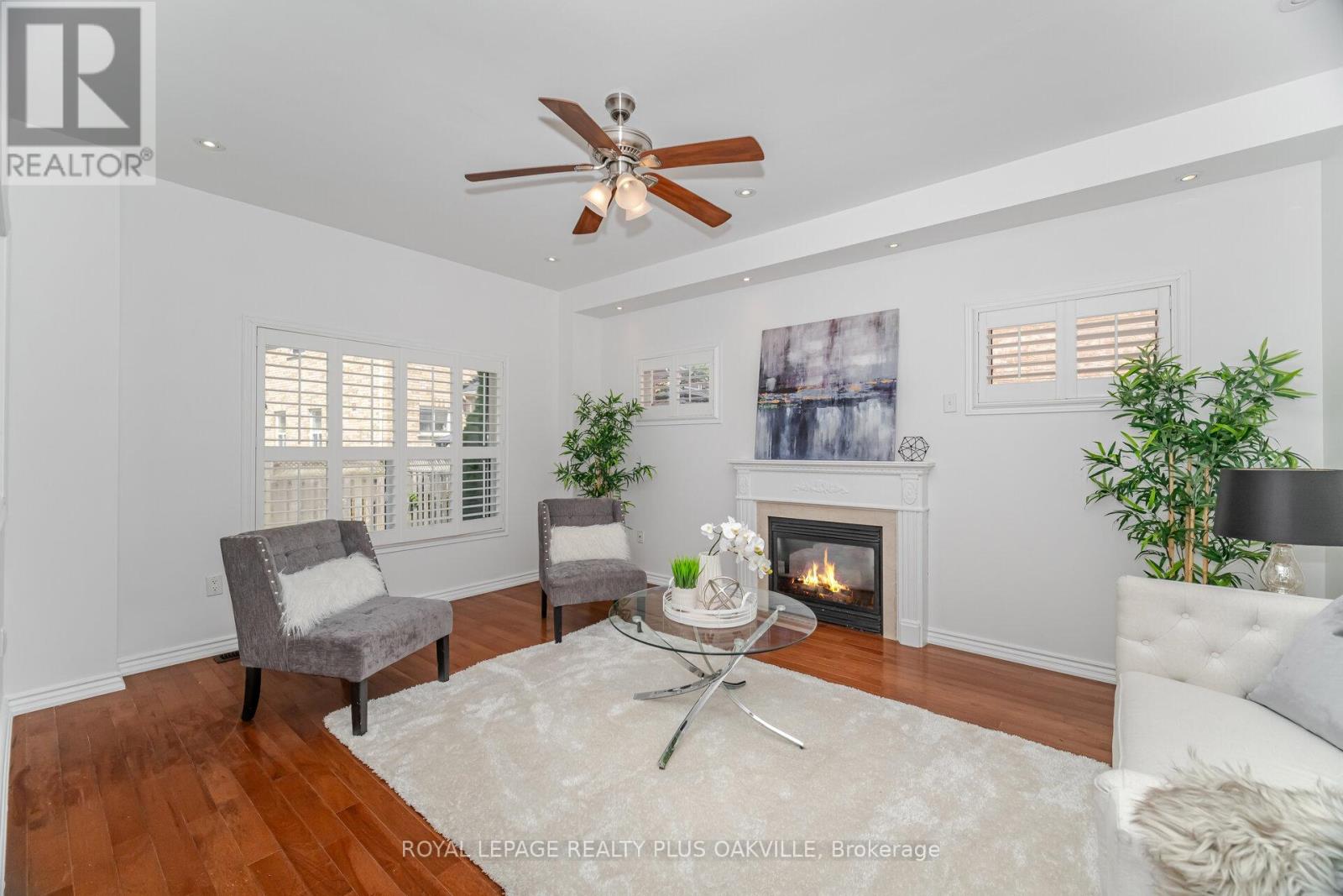 Photo 19 of 110 Earlsbridge Boulevard, Brampton ON