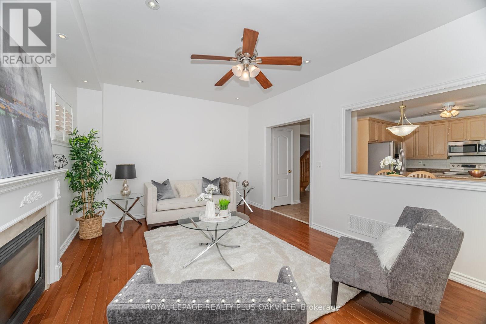 Photo 21 of 110 Earlsbridge Boulevard, Brampton ON