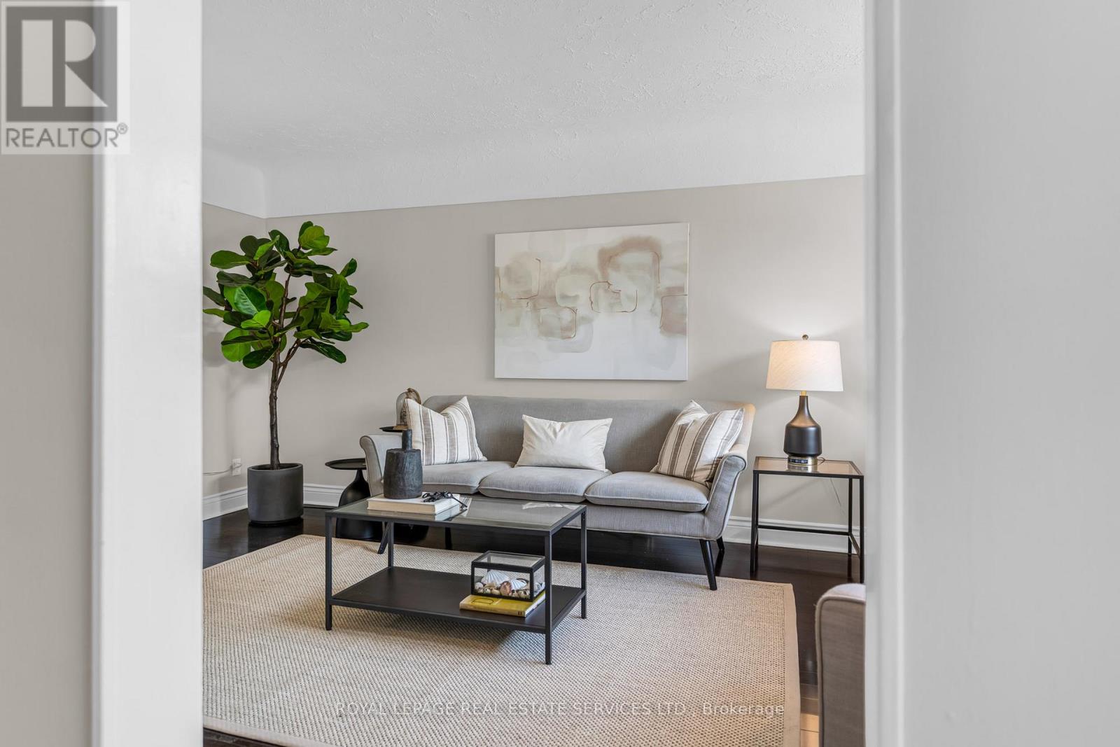 Photo 6 of 294 Cope Street, Hamilton ON