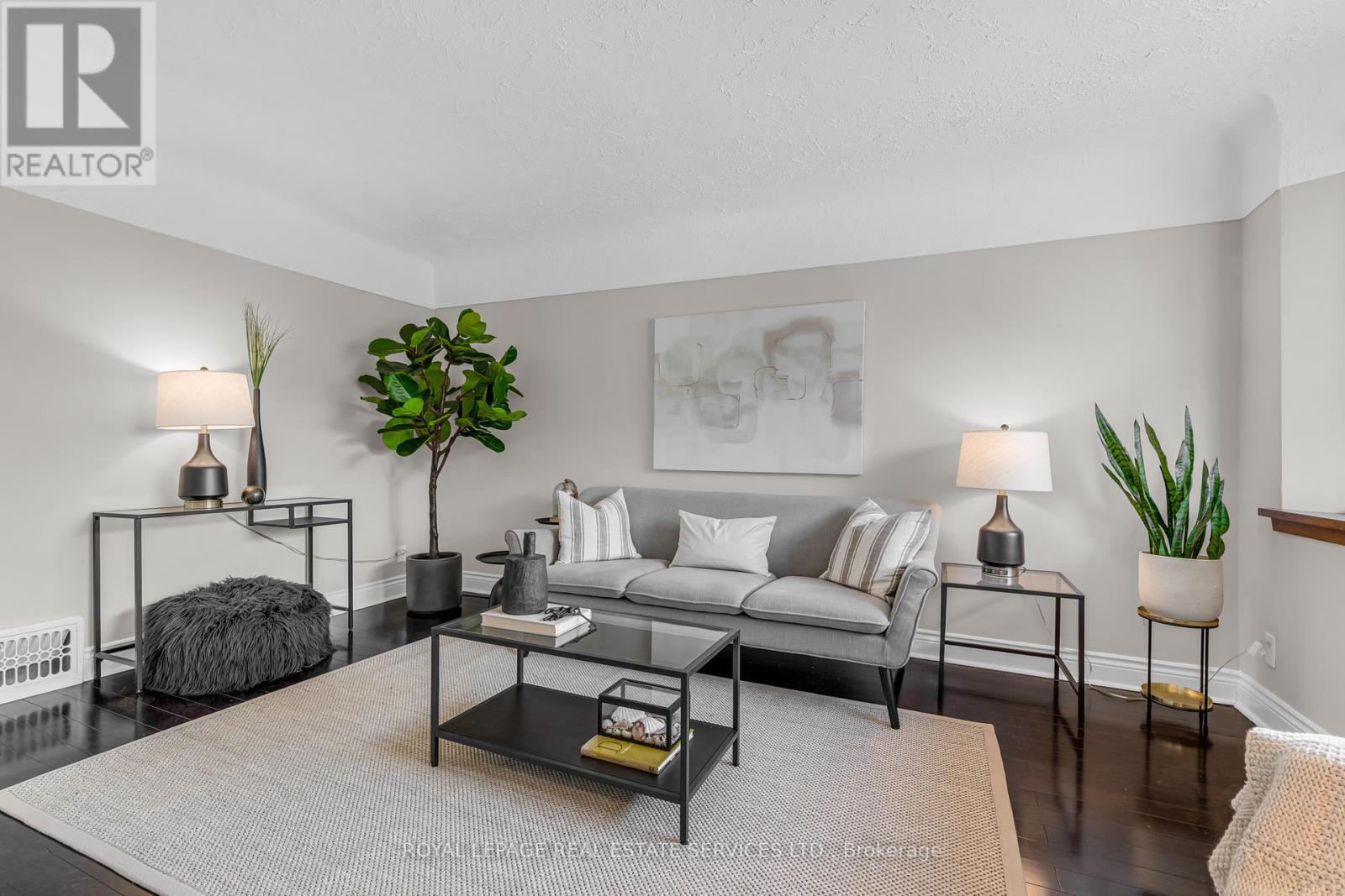 Photo 8 of 294 Cope Street, Hamilton ON