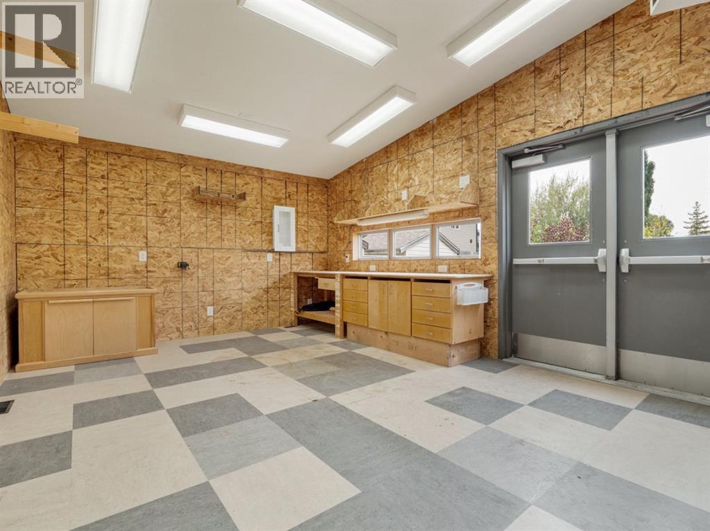 Photo 46 of 347 Squamish Court W, Lethbridge AB