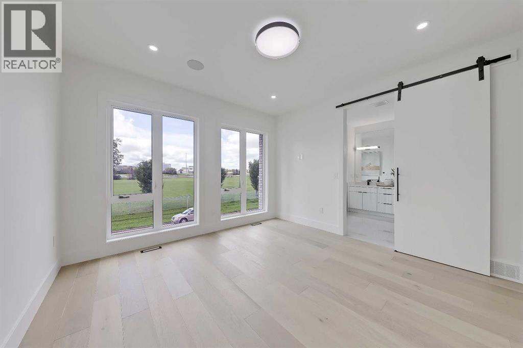 Photo 24 of 5006 22 Street Sw, Calgary AB
