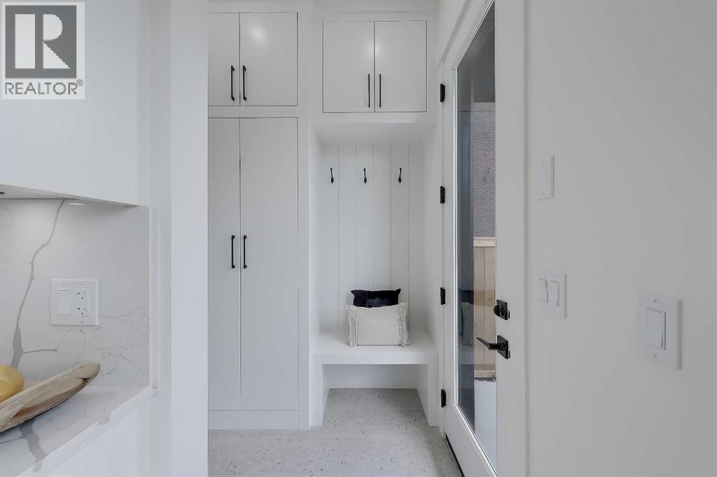 Photo 14 of 5006 22 Street Sw, Calgary AB