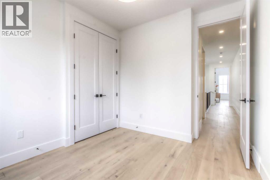 Photo 33 of 2833 25 A Street Sw, Calgary AB