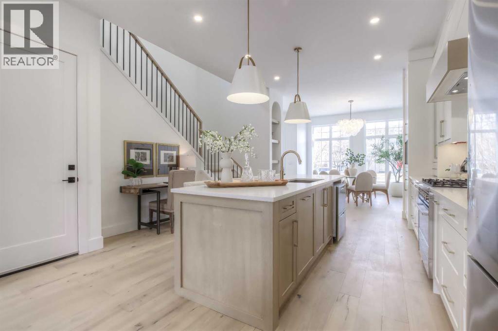 Photo 9 of 2833 25 A Street Sw, Calgary AB