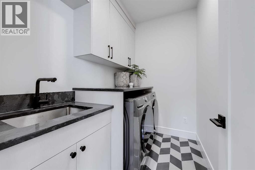Photo 32 of 2838 34 Street Sw, Calgary AB
