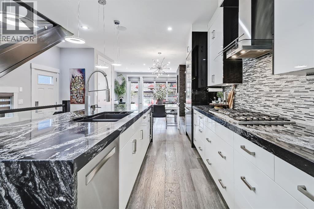 Photo 7 of 1732 24 A Street Sw, Calgary AB