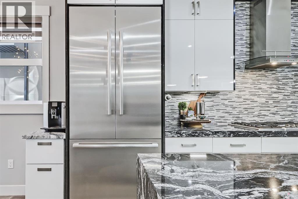 Photo 5 of 1732 24 A Street Sw, Calgary AB