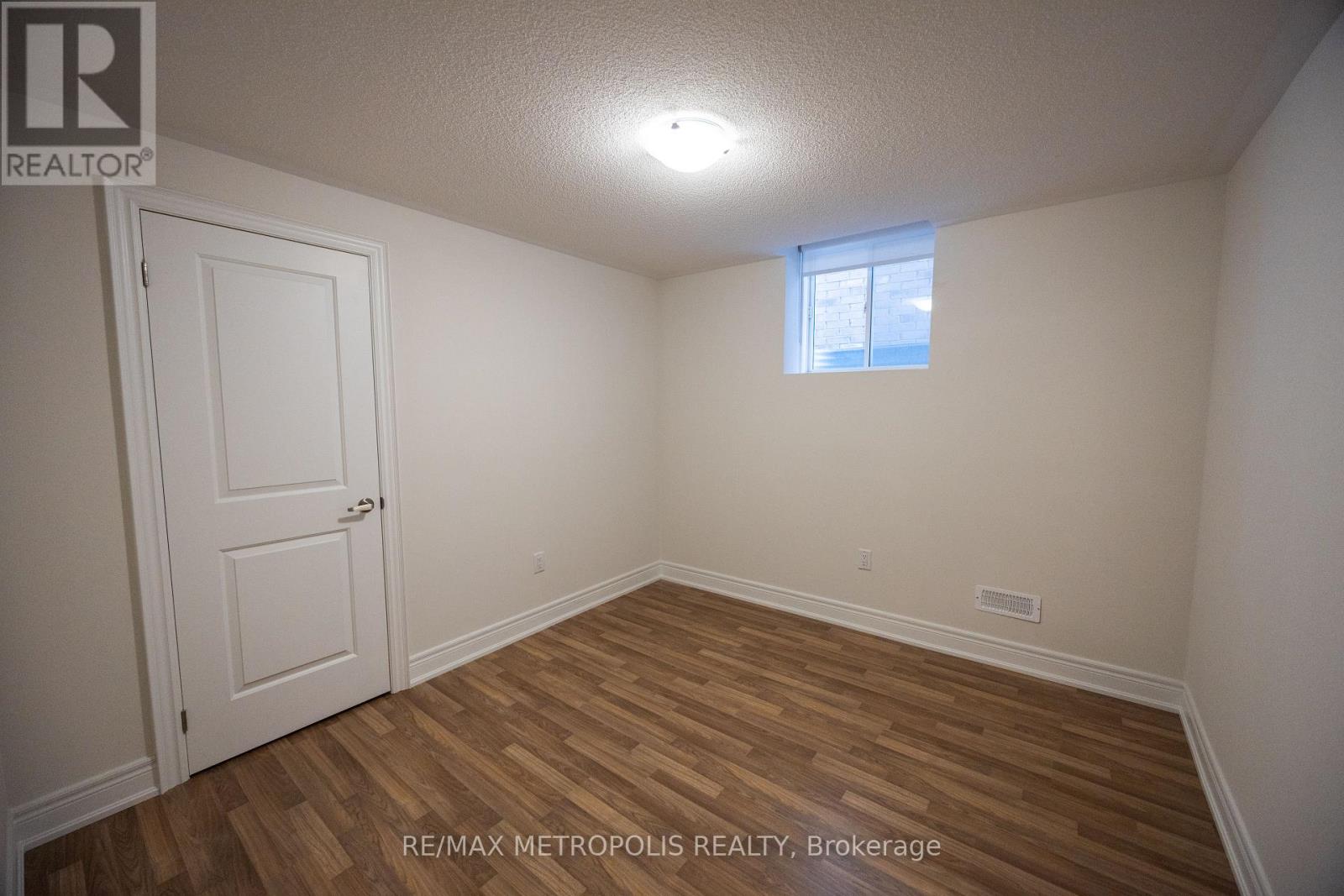 Photo 8 of Bsmt 2482 Florentine Place, Pickering ON