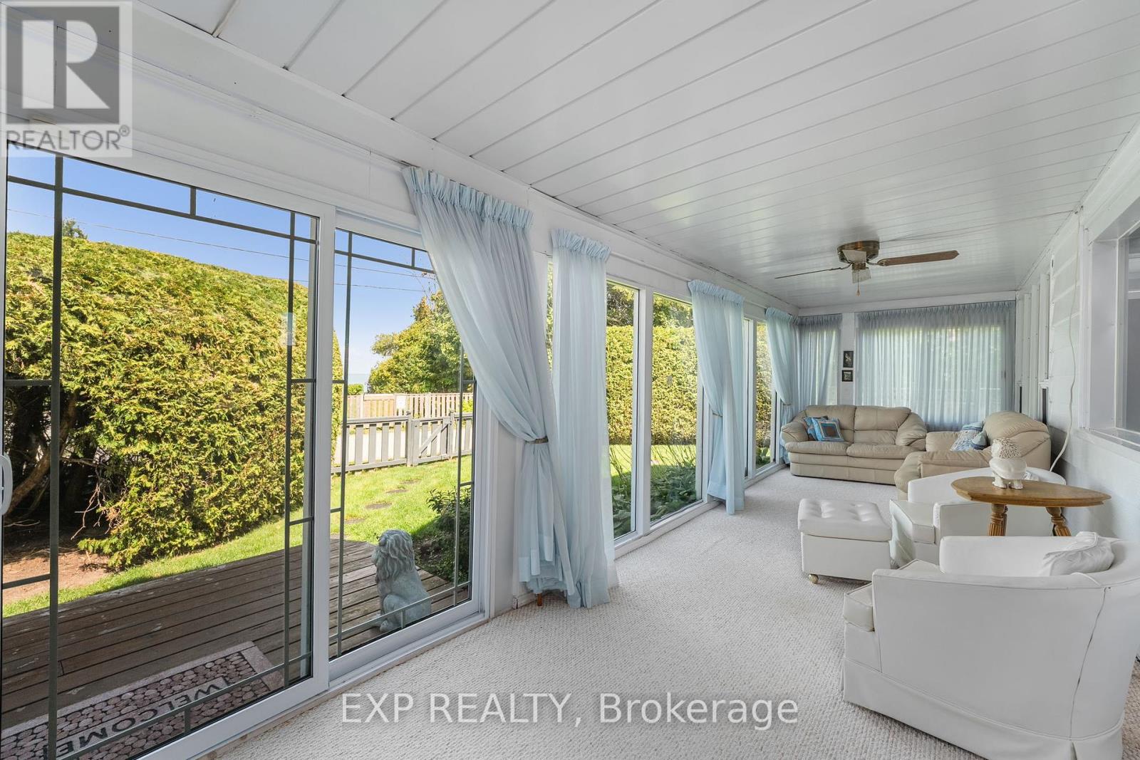 Photo 10 of 45 Westwind Circle, Georgina ON