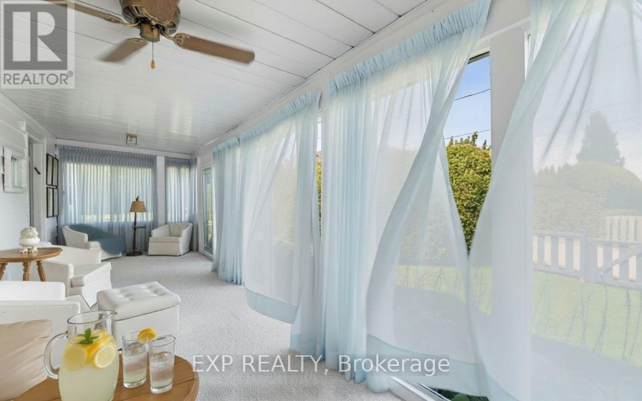 Photo 9 of 45 Westwind Circle, Georgina ON