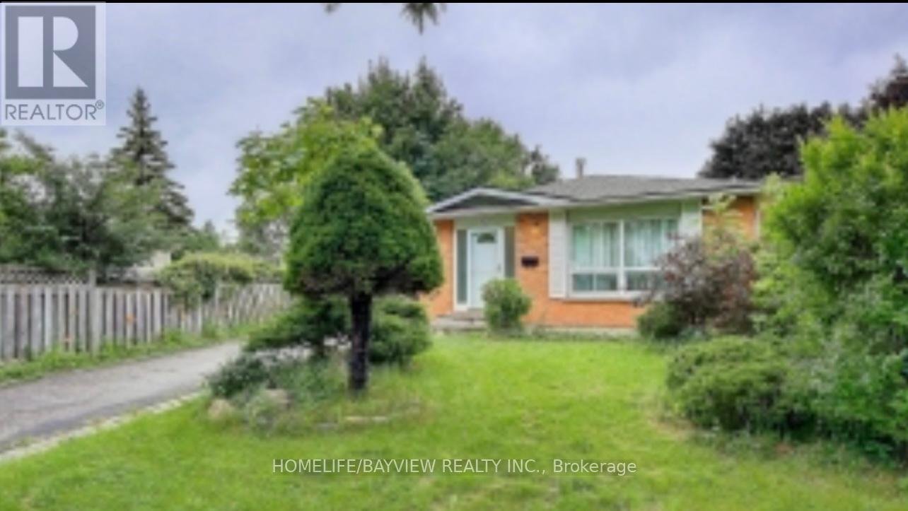 Photo 1 of 4 Ohenry Grove, Toronto ON