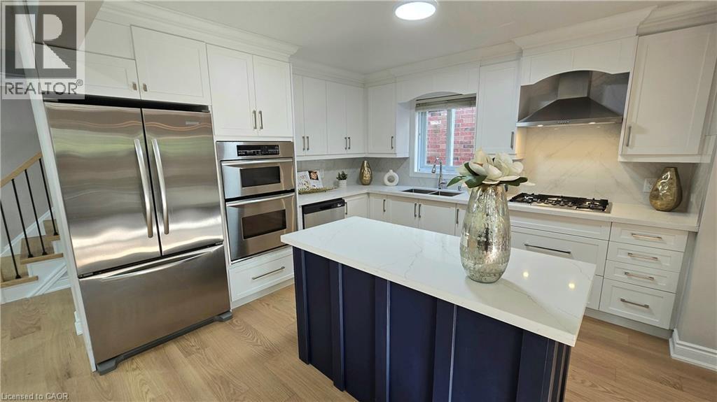 Photo 7 of 42 Bridleridge Street, Kitchener ON