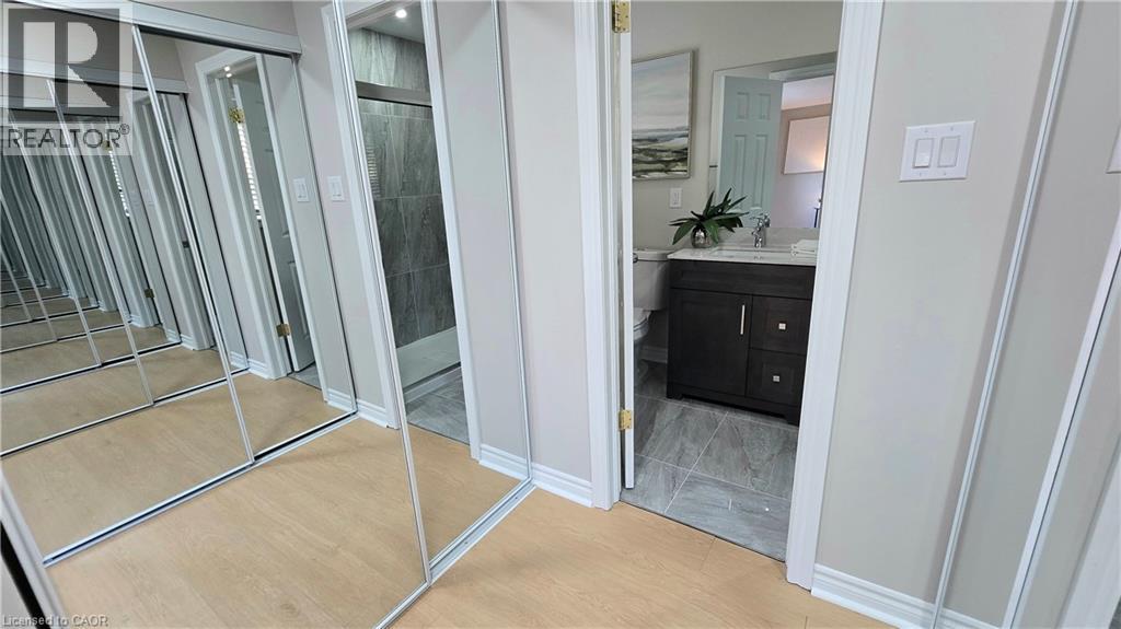 Photo 31 of 42 Bridleridge Street, Kitchener ON