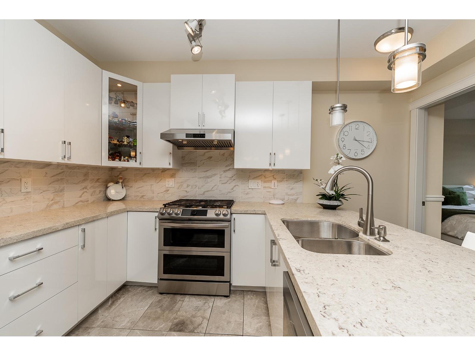 Photo 5 of 506 8558 202 B Street, Langley BC