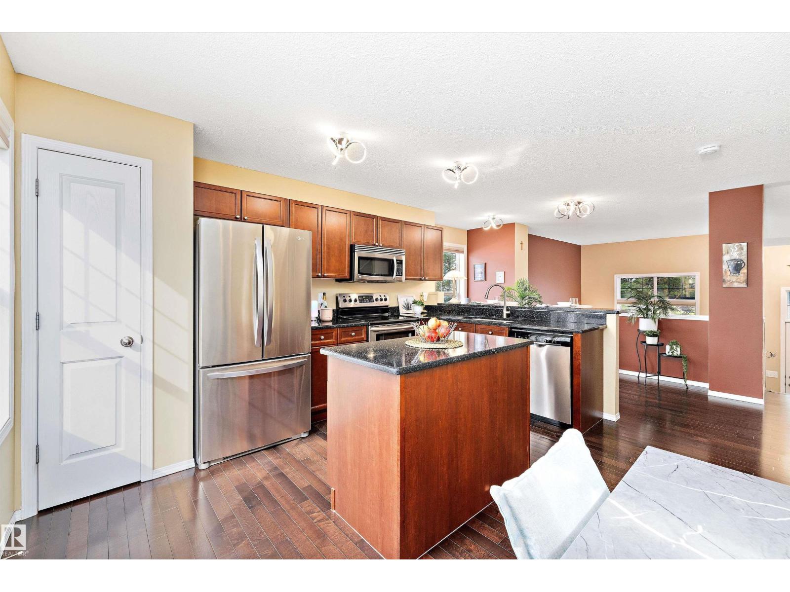 Photo 12 of 152 5604 199 St Nw, Edmonton AB