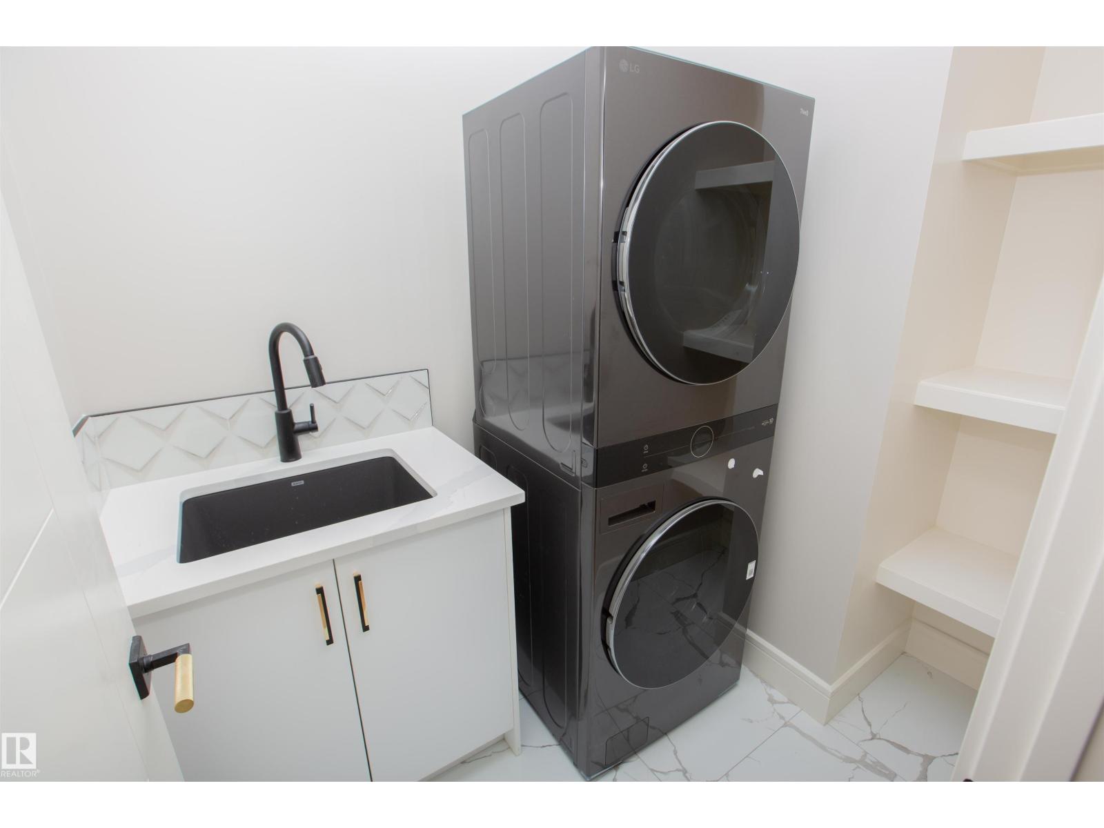 Photo 21 of 9127 143 St Nw, Edmonton AB