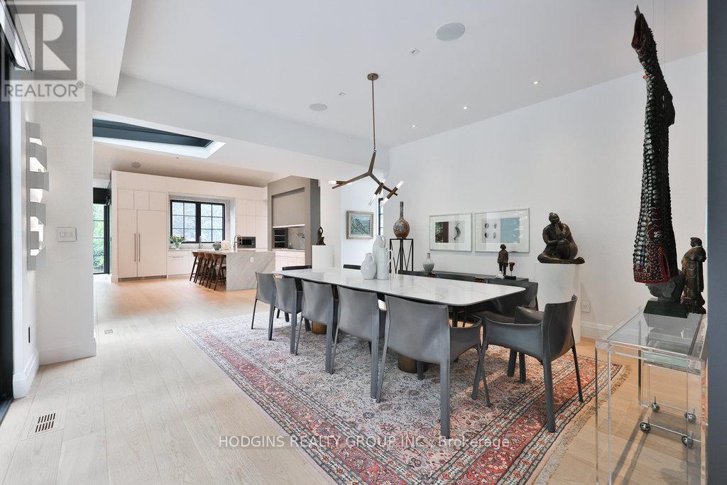 Photo 9 of 238 Mineola Road W, Mississauga ON