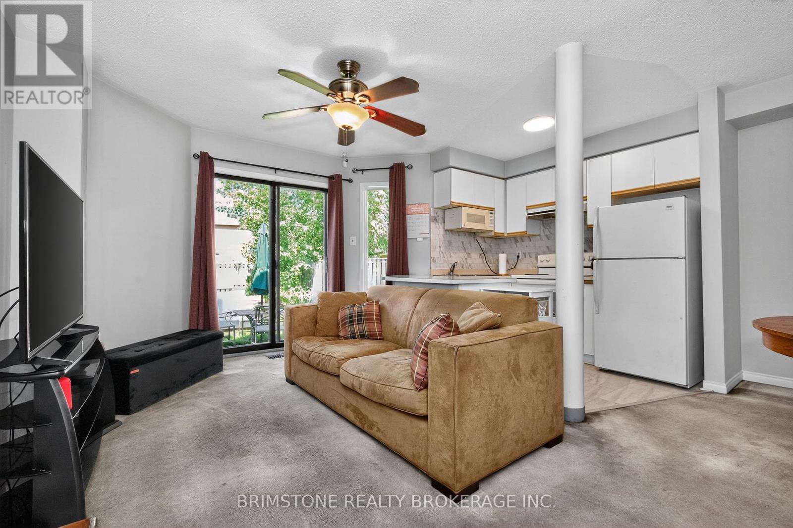 Photo 7 of 58 Cedarwood Crescent, Brampton ON