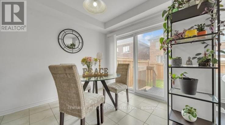 Photo 16 of 40 Averill Road, Brampton ON